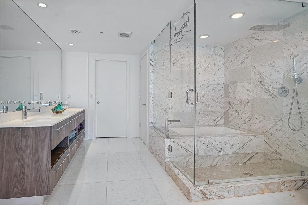 3131 NE 7th Ave, Unit 1901, Miami, FL 33137 Photo