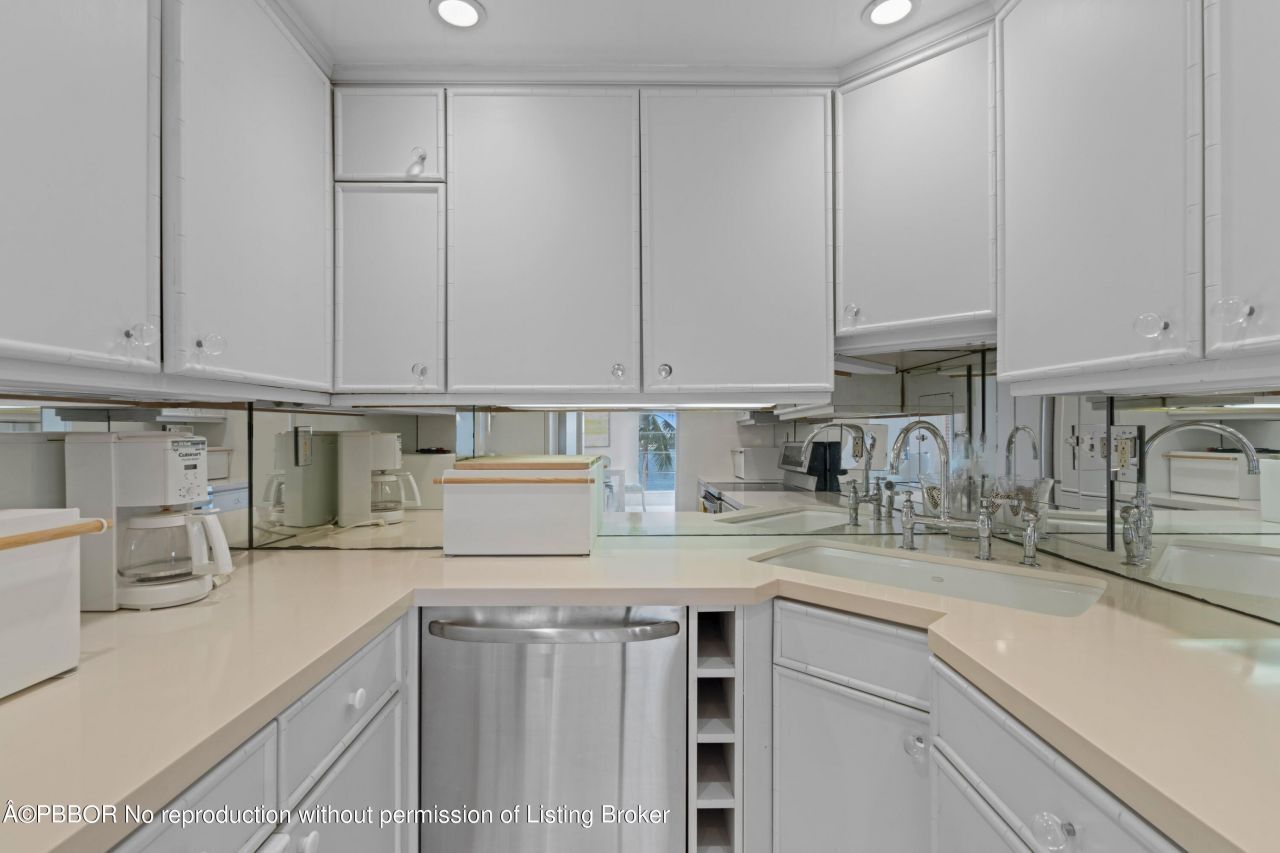 2800 N Flagler Drive, Unit 404, West Palm Beach, FL 33407 Photo