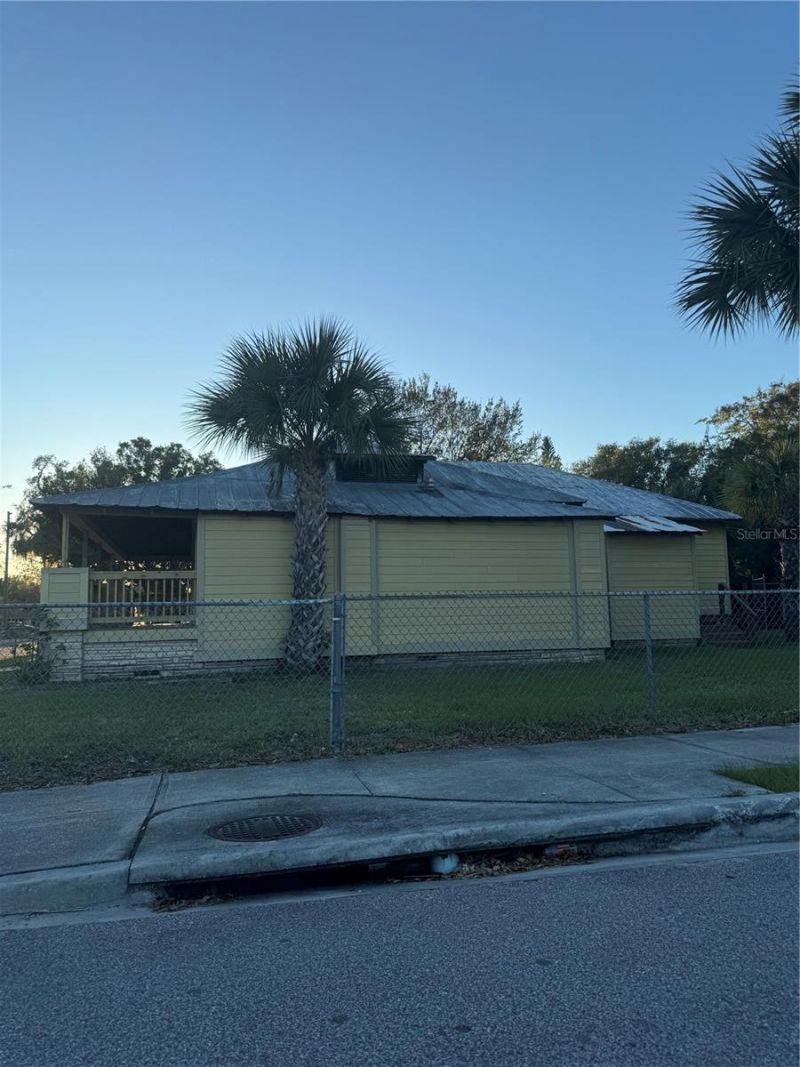 585 Washington Street, New Smyrna Beach, FL 32168 Photo