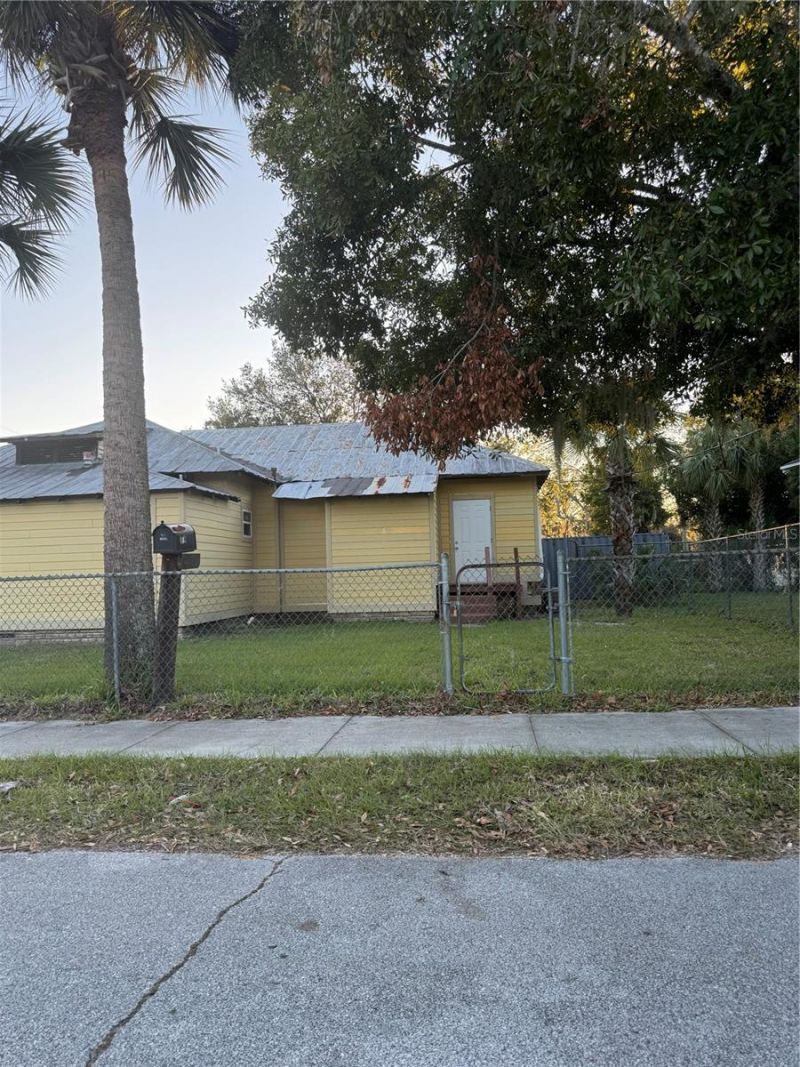 585 Washington Street, New Smyrna Beach, FL 32168 Photo