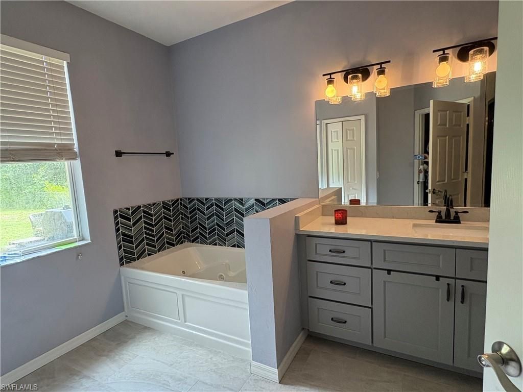 110 16th Ave Ne, Naples, FL 34120 Photo