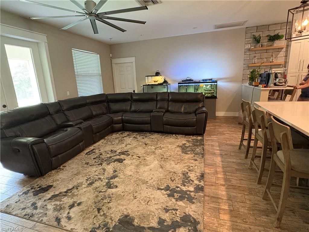 110 16th Ave Ne, Naples, FL 34120 Photo