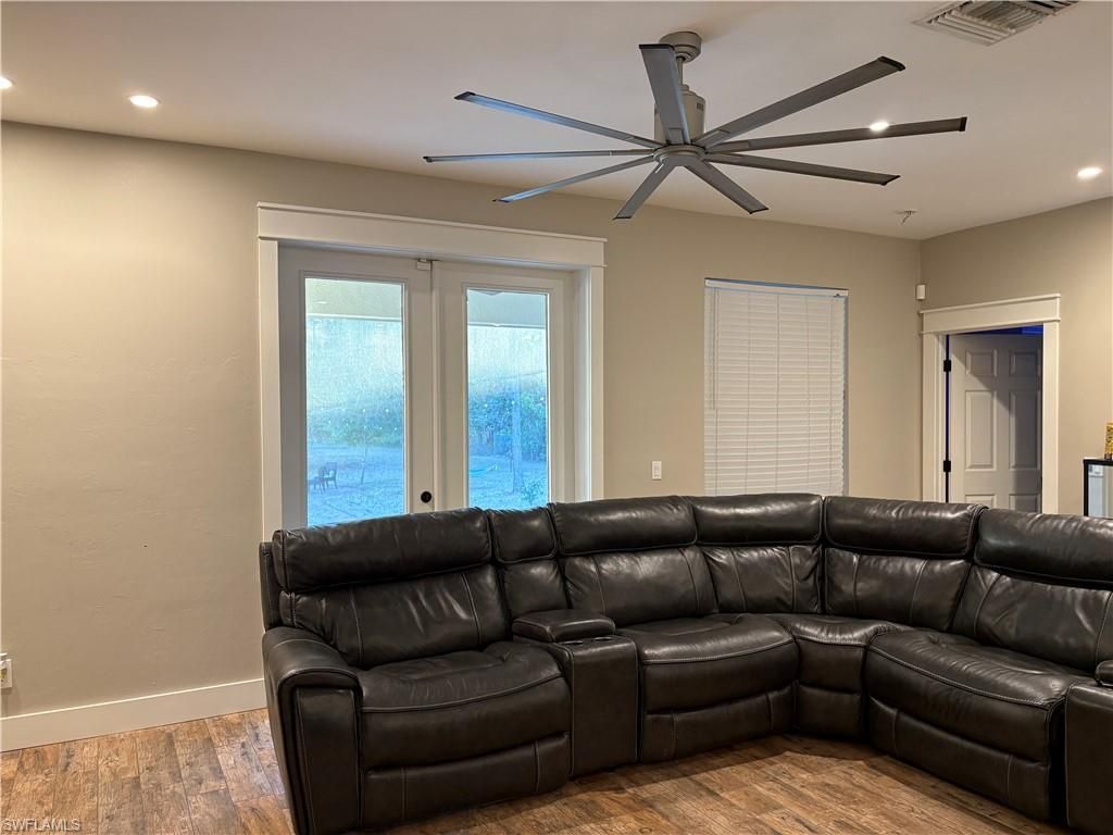 110 16th Ave Ne, Naples, FL 34120 Photo