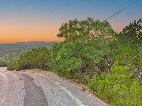 21929 Surrey LN, Lago Vista, TX 78645