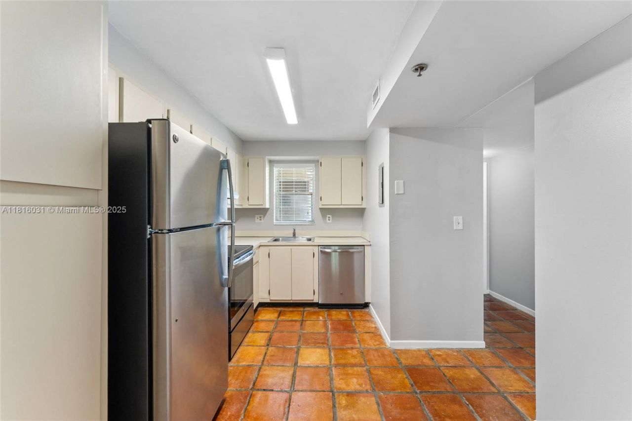 3150 W Rolling Hills Cir, Unit 209, Davie, FL 33328 Photo