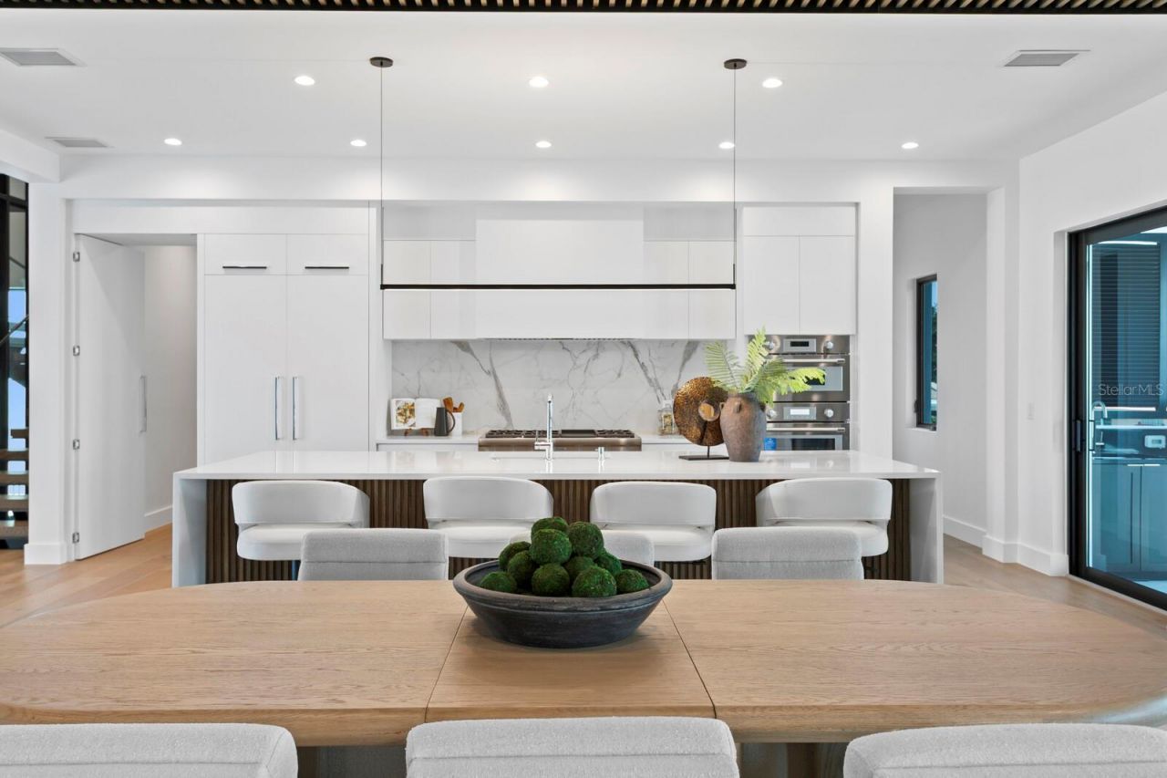 2087 Michigan Avenue Ne, Saint Petersburg, FL 33703 Photo