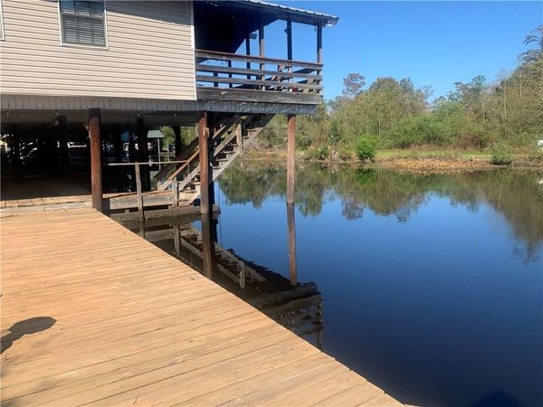 20442 JOHNSON Drive, Springfield, LA 70462