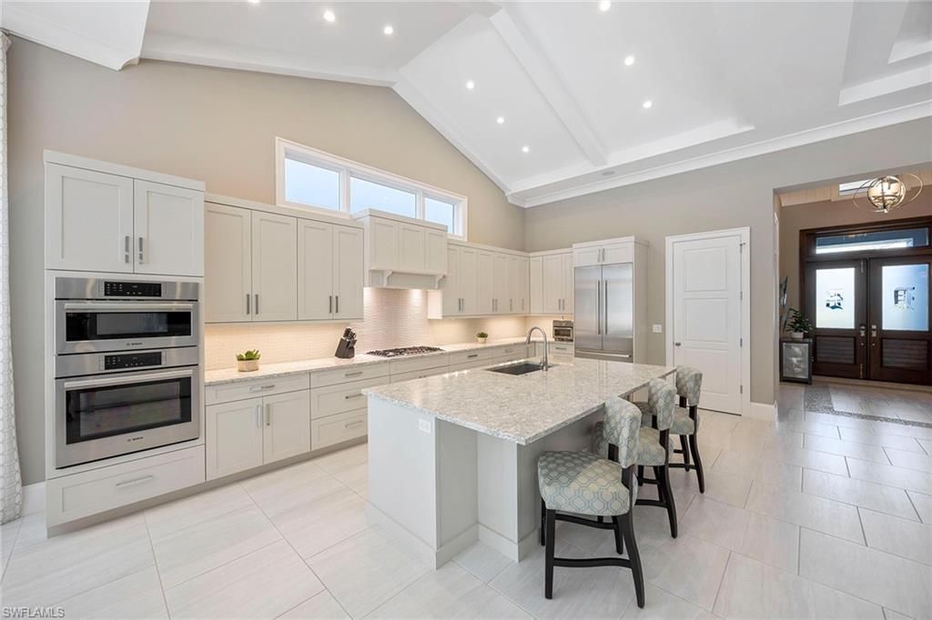 6818 Mangrove Ave, Naples, FL 34109 Photo