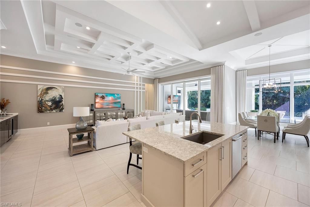 6818 Mangrove Ave, Naples, FL 34109 Photo