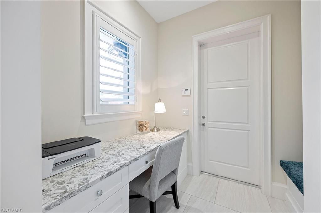 6818 Mangrove Ave, Naples, FL 34109 Photo