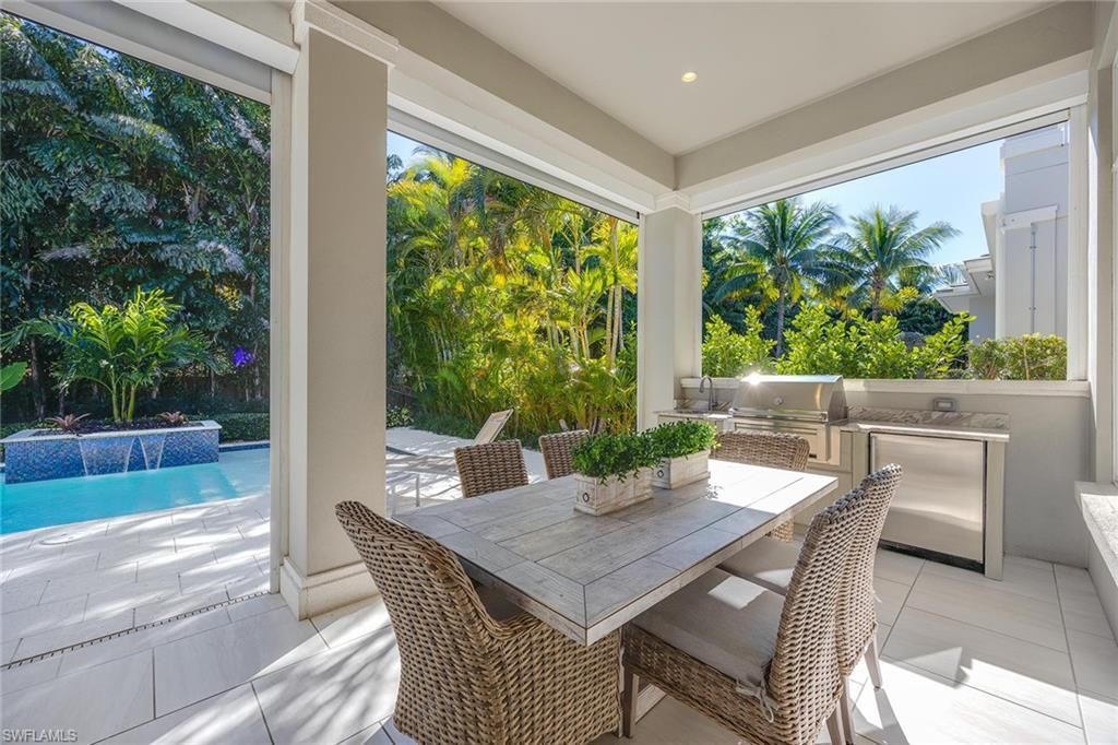 6818 Mangrove Ave, Naples, FL 34109 Photo