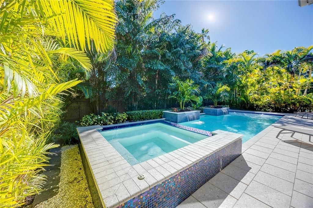 6818 Mangrove Ave, Naples, FL 34109 Photo