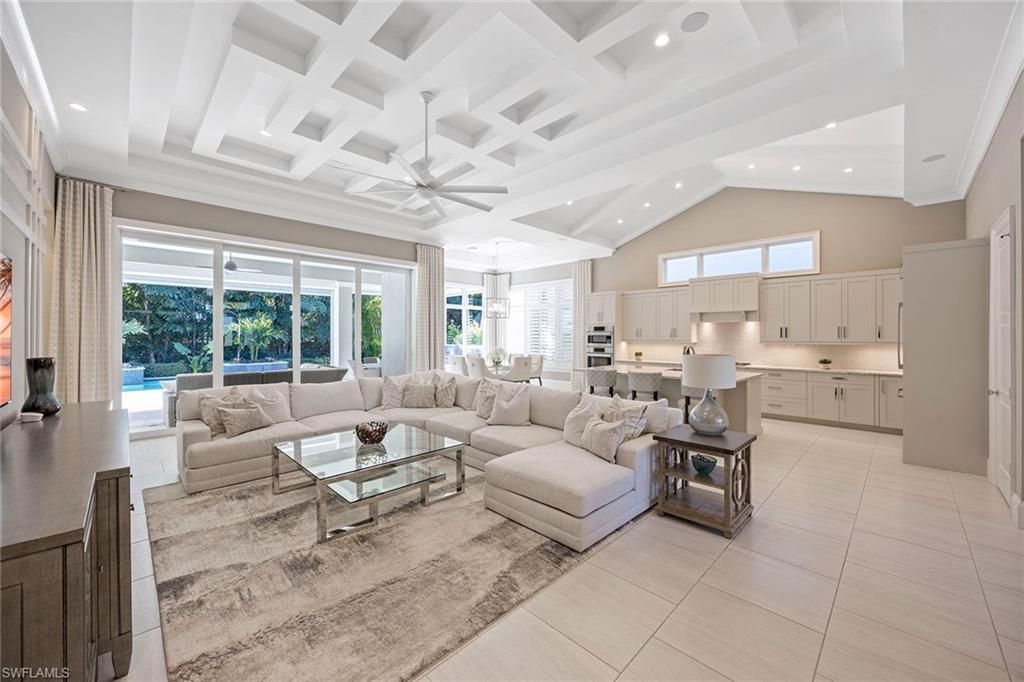 6818 Mangrove Ave, Naples, FL 34109 Photo
