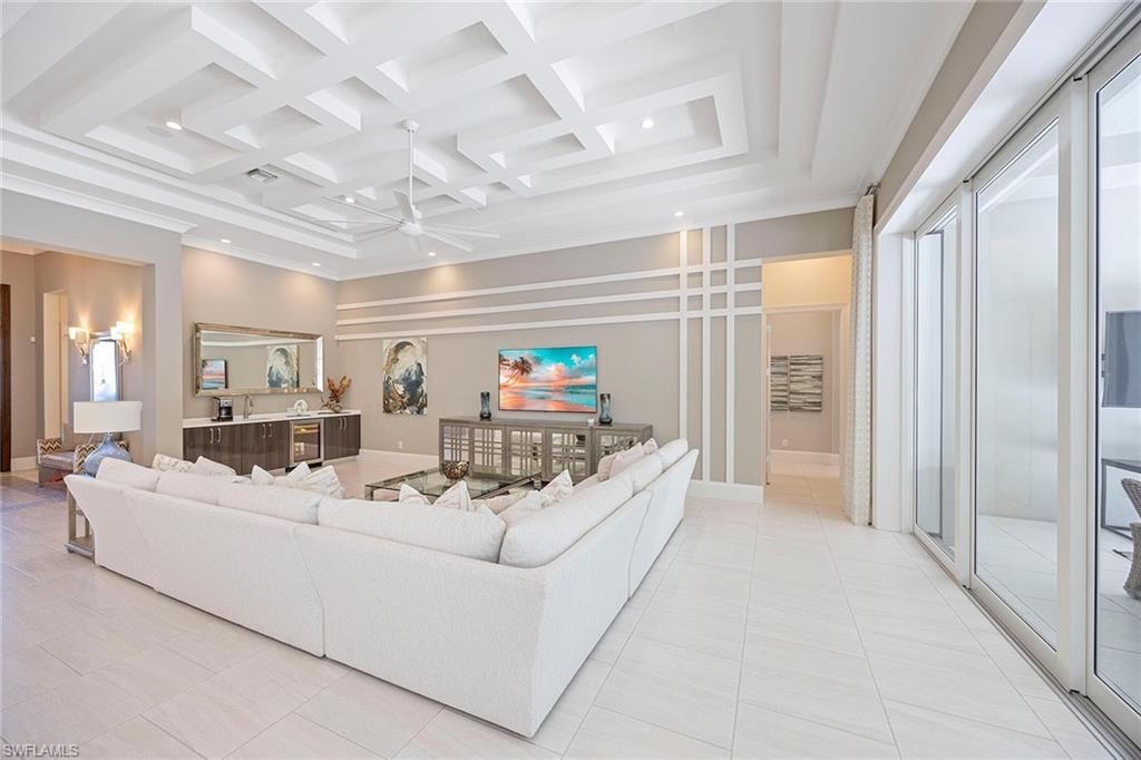 6818 Mangrove Ave, Naples, FL 34109 Photo