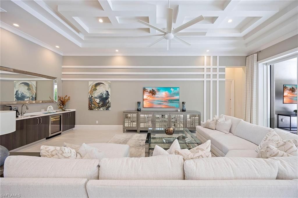 6818 Mangrove Ave, Naples, FL 34109 Photo