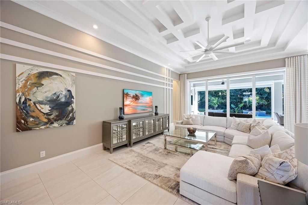 6818 Mangrove Ave, Naples, FL 34109 Photo