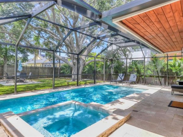 2141 HYDE PARK STREET, SARASOTA, FL 34239