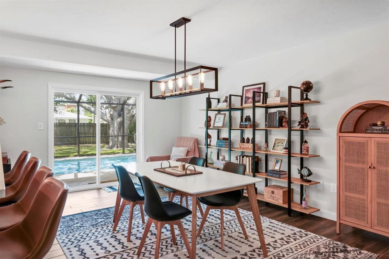 2141 Hyde Park Street, Sarasota, FL 34239 Photo