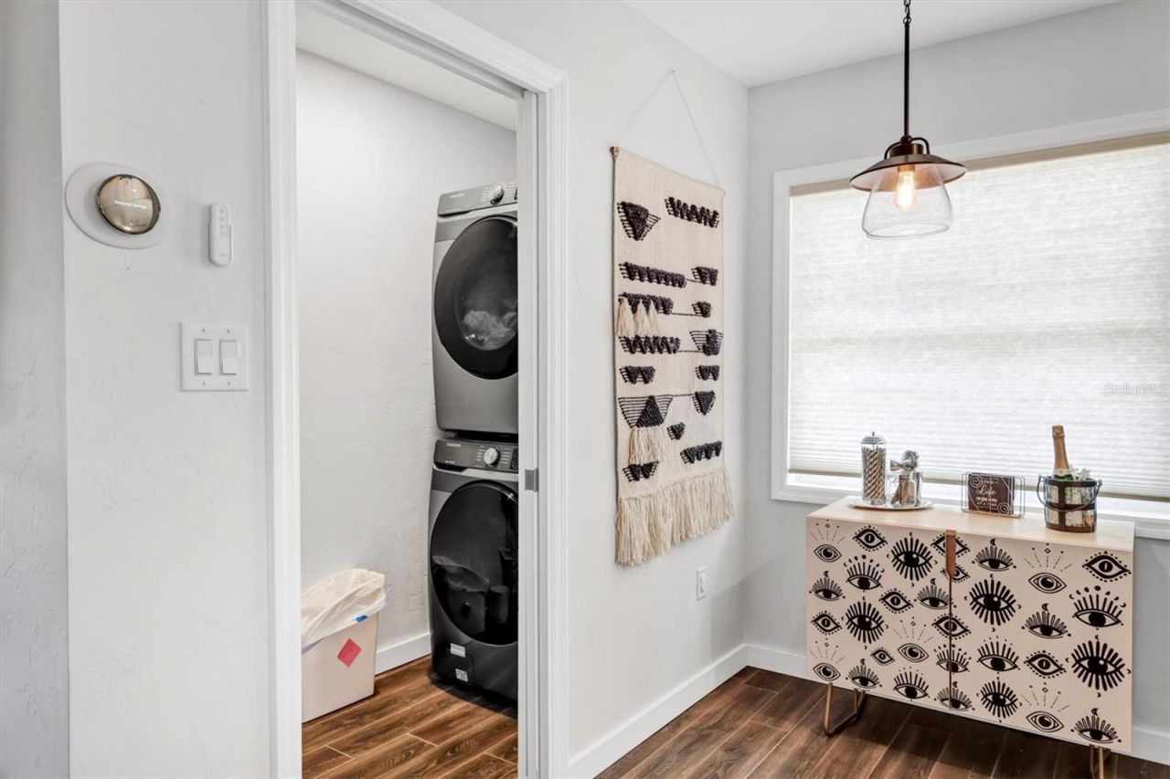 2141 Hyde Park Street, Sarasota, FL 34239 Photo