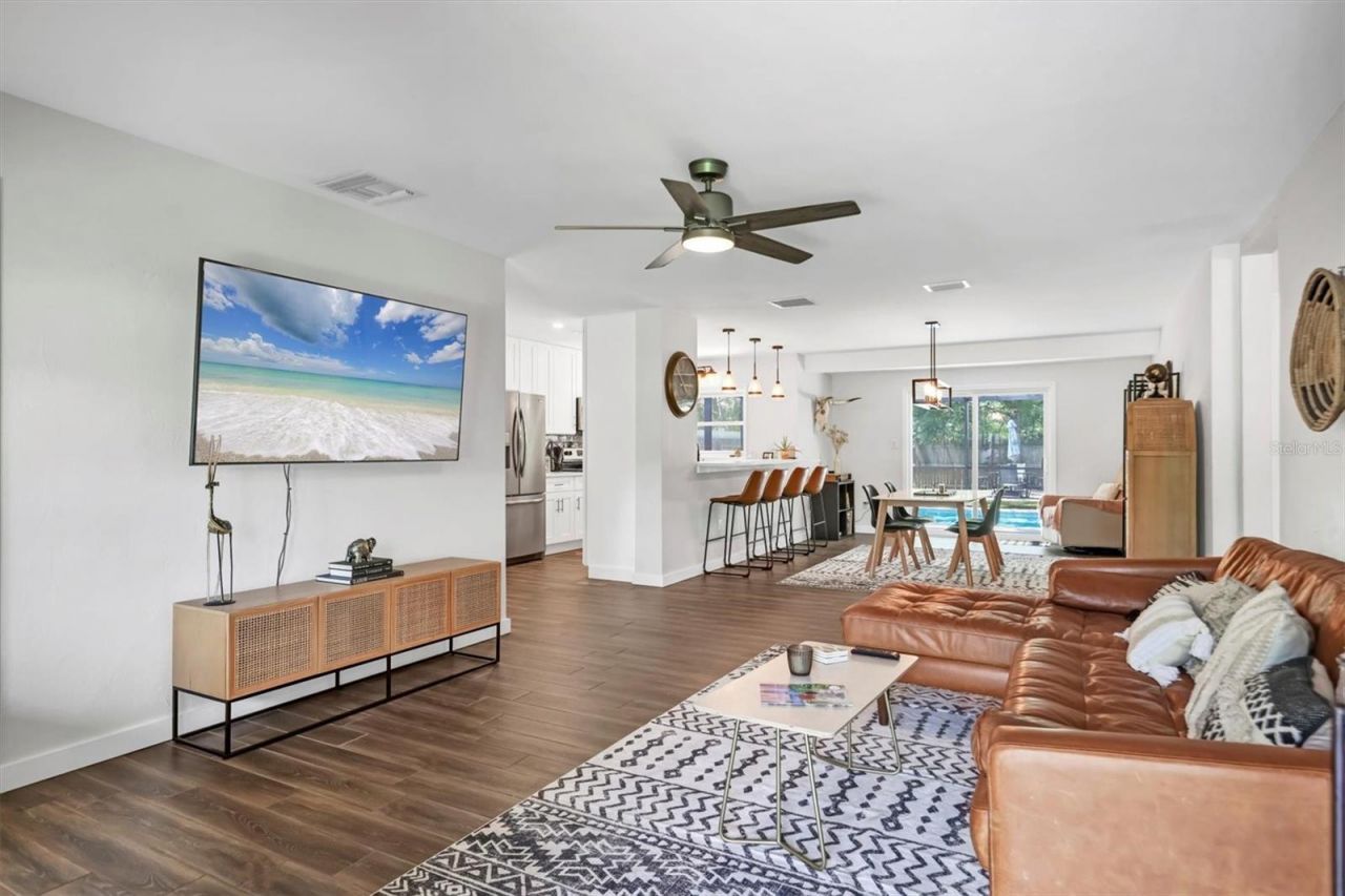 2141 Hyde Park Street, Sarasota, FL 34239 Photo