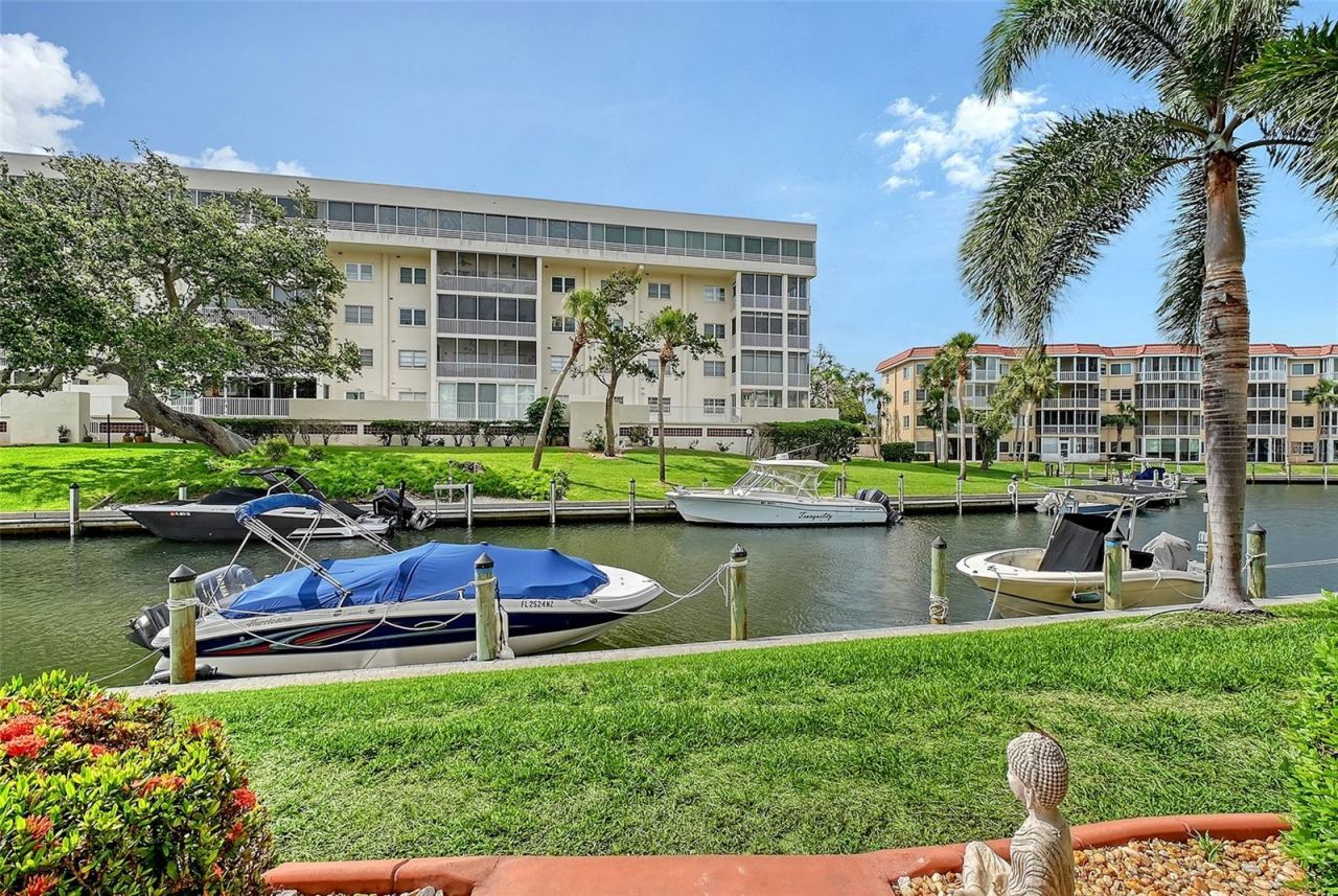 1300 N Portofino Drive, Unit 103, Sarasota, FL 34242 Photo