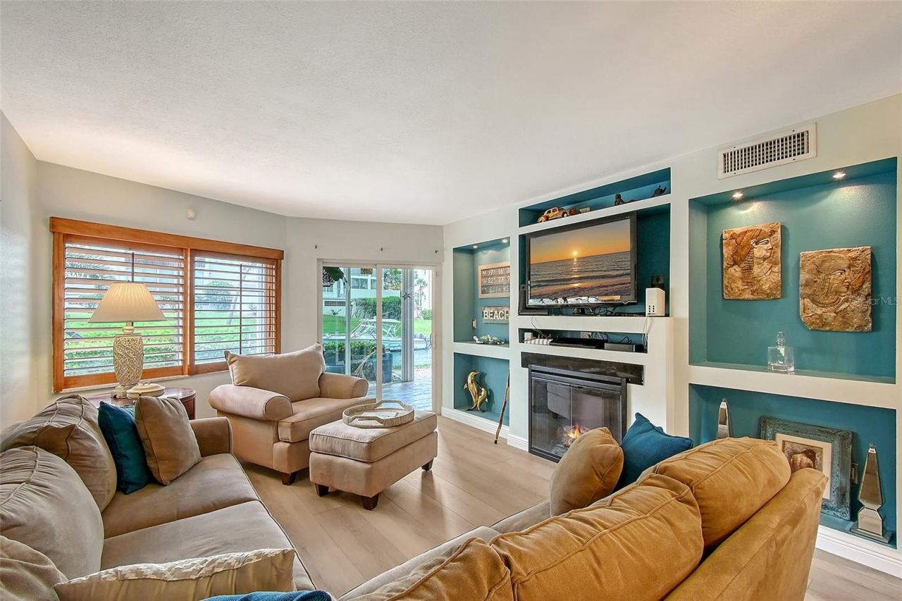 1300 N Portofino Drive, Unit 103, Sarasota, FL 34242 Photo