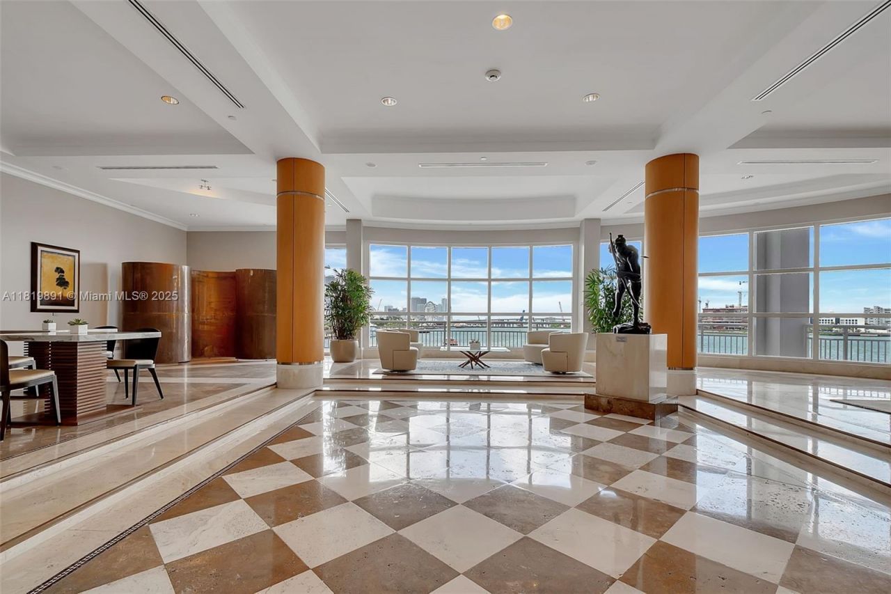 848 Brickell Key Dr, Unit 1803, Miami, FL 33131 Photo