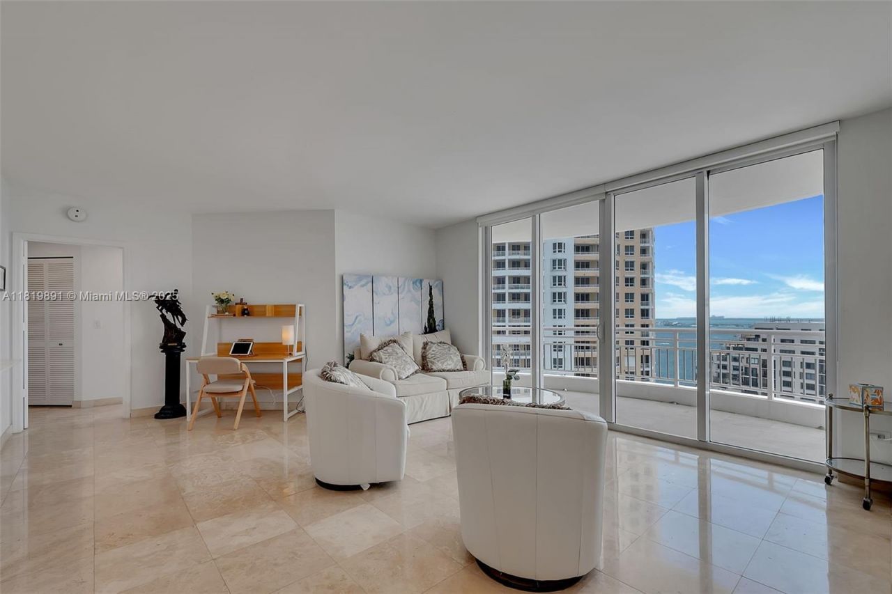 848 Brickell Key Dr, Unit 1803, Miami, FL 33131 Photo