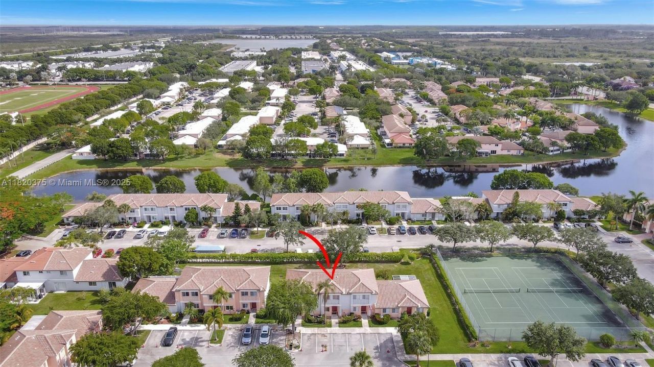 20865 NW 3rd Ln, Pembroke Pines, FL 33029 Photo