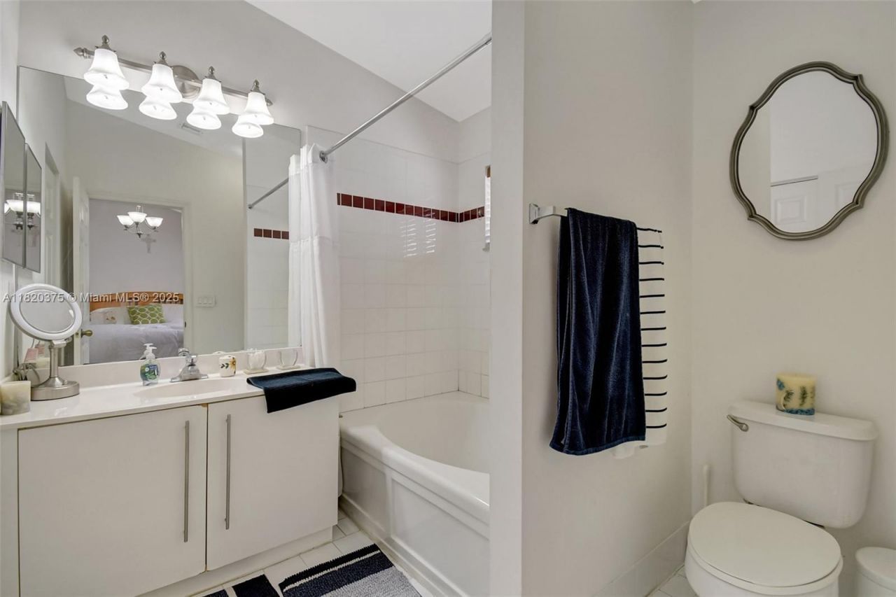 20865 NW 3rd Ln, Pembroke Pines, FL 33029 Photo