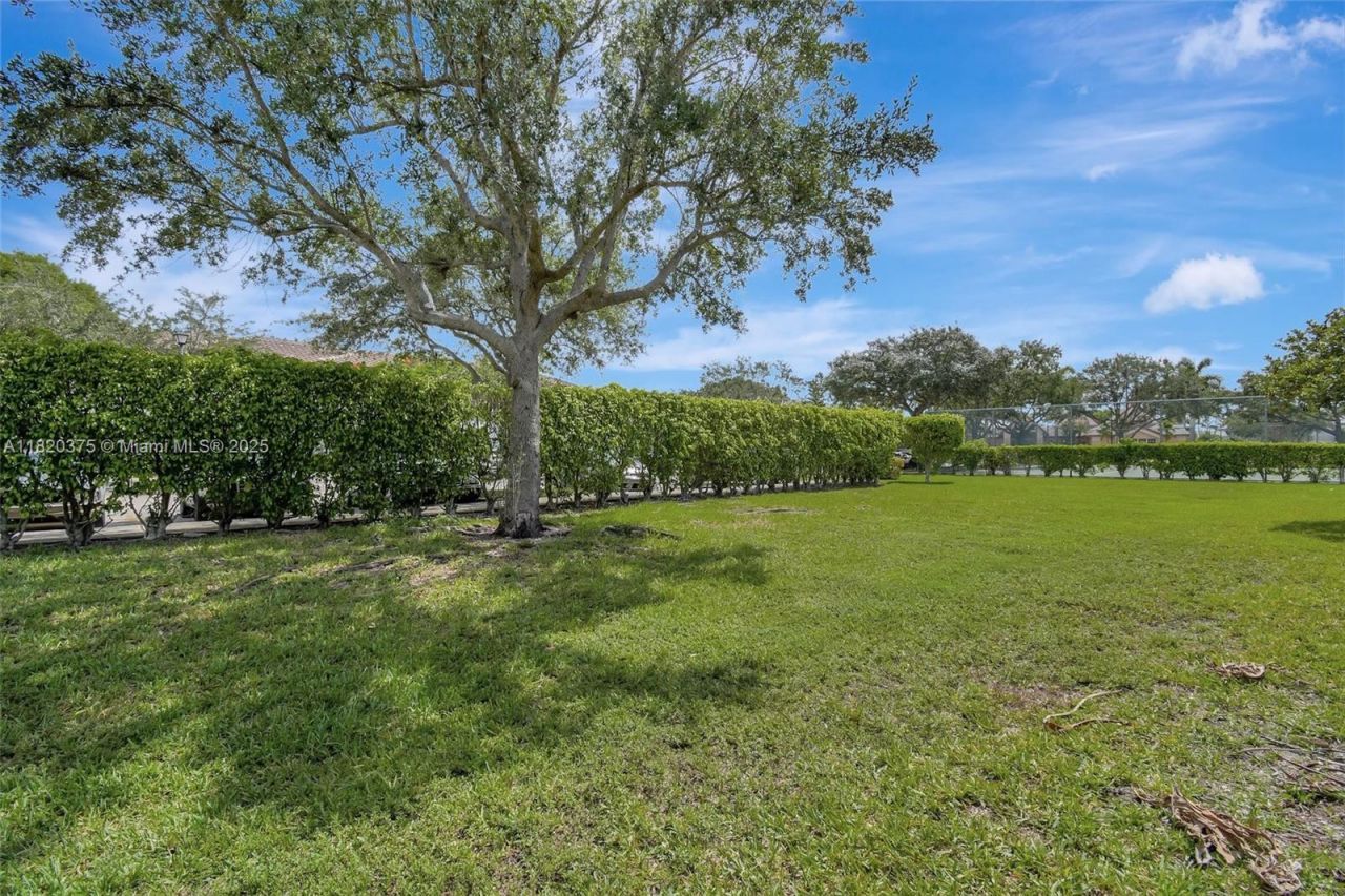 20865 NW 3rd Ln, Pembroke Pines, FL 33029 Photo