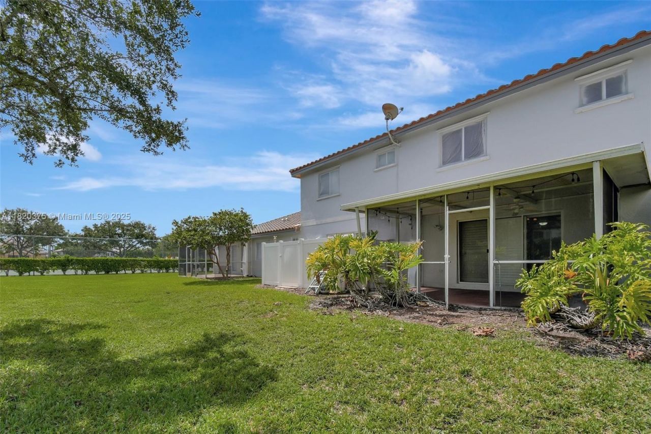 20865 NW 3rd Ln, Pembroke Pines, FL 33029 Photo