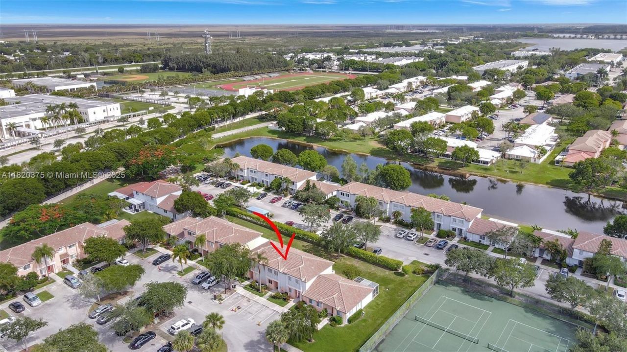 20865 NW 3rd Ln, Pembroke Pines, FL 33029 Photo