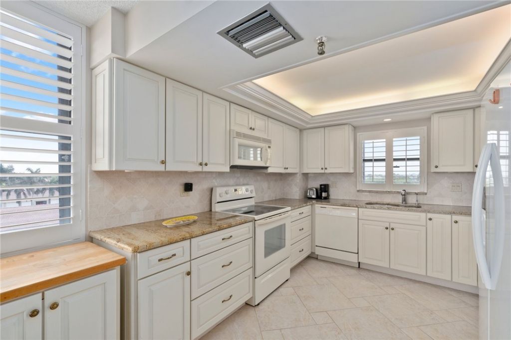 3100 N Highway A1a, Unit 506, Hutchinson Island, FL 34949 Photo