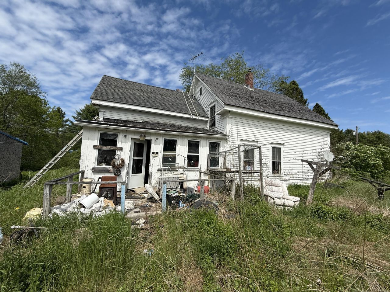 19 Schoolhouse Road, Winterport, ME 04496 Main Photo