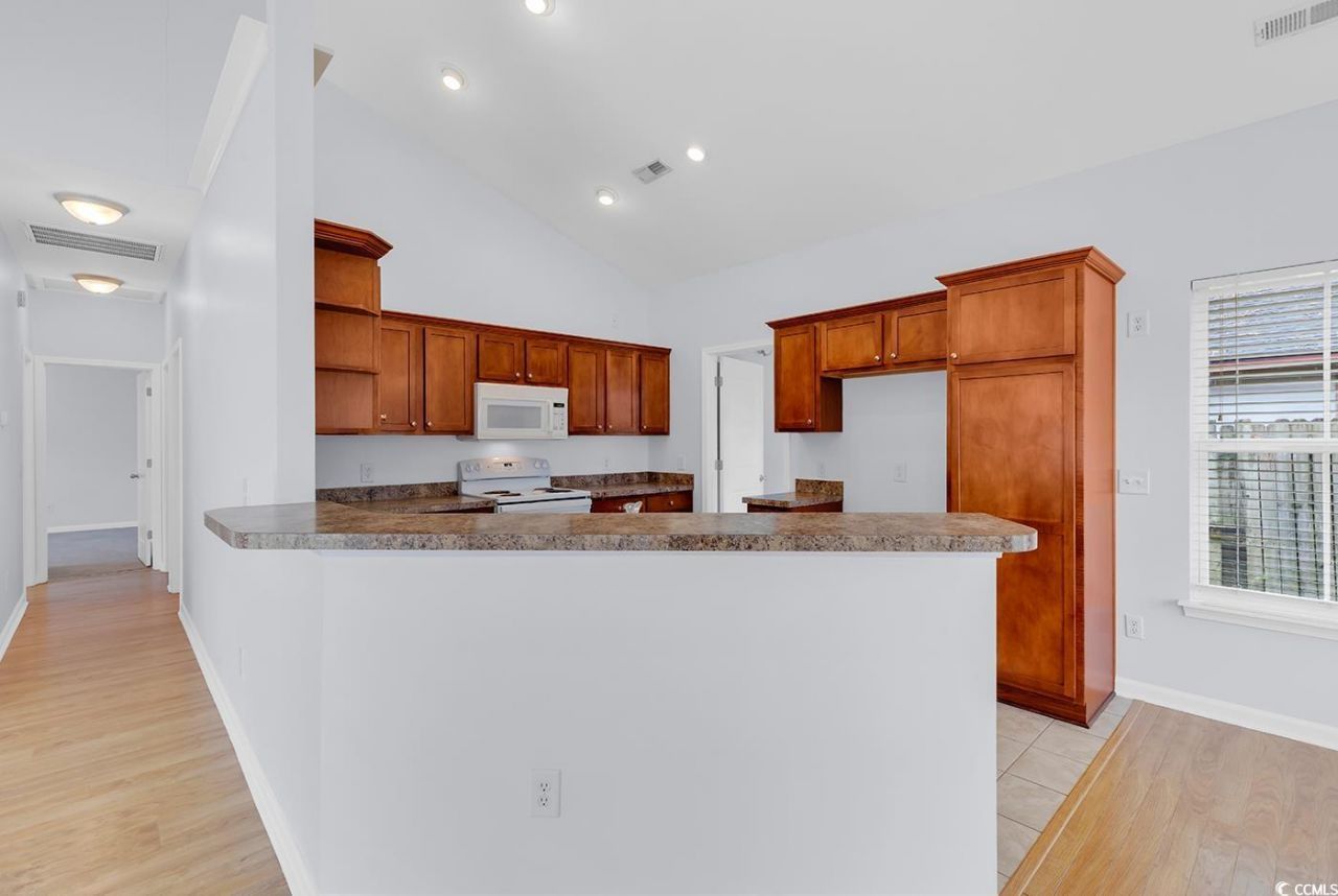 1636 Stuart Square Circle Photo 13