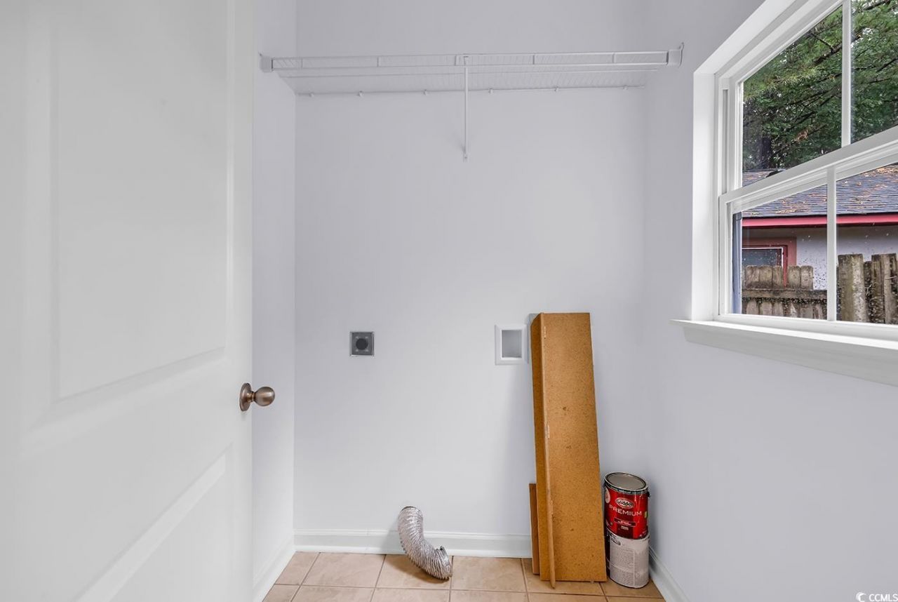 1636 Stuart Square Circle Photo 26