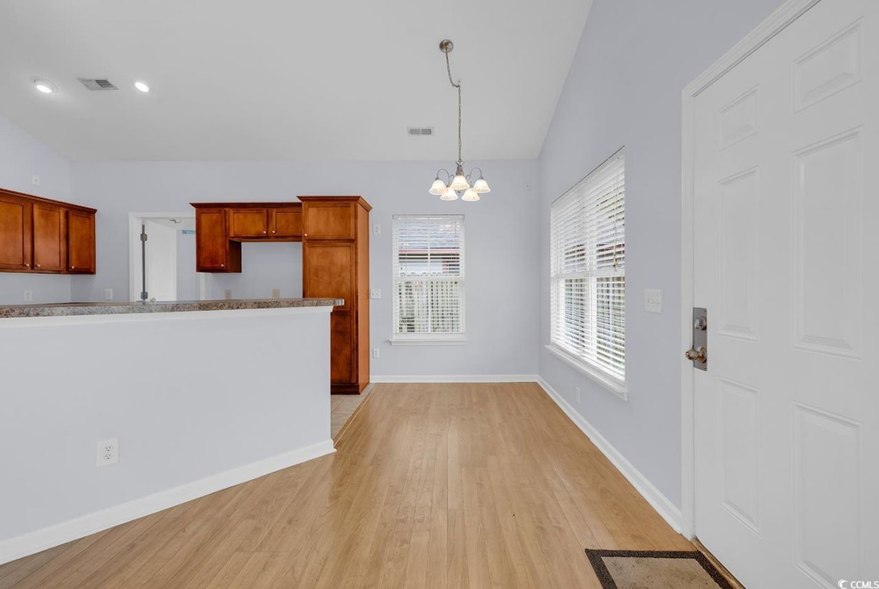 1636 Stuart Square Circle Photo 9