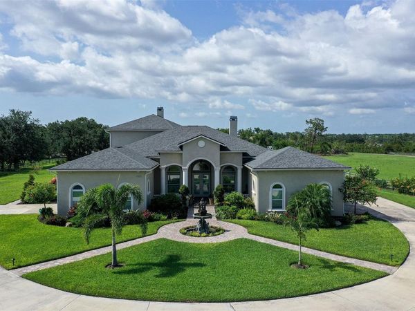 520 RYE ROAD NE, BRADENTON, FL 34212