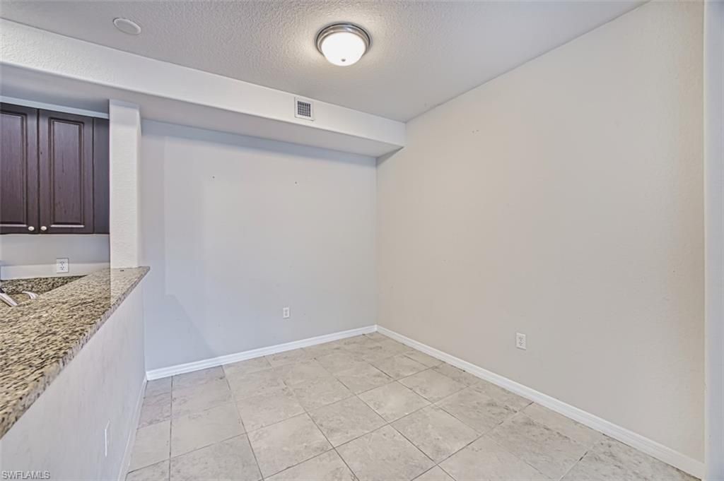 13190 Bella Casa Cir, Unit 141, Fort Myers, FL 33966 Photo