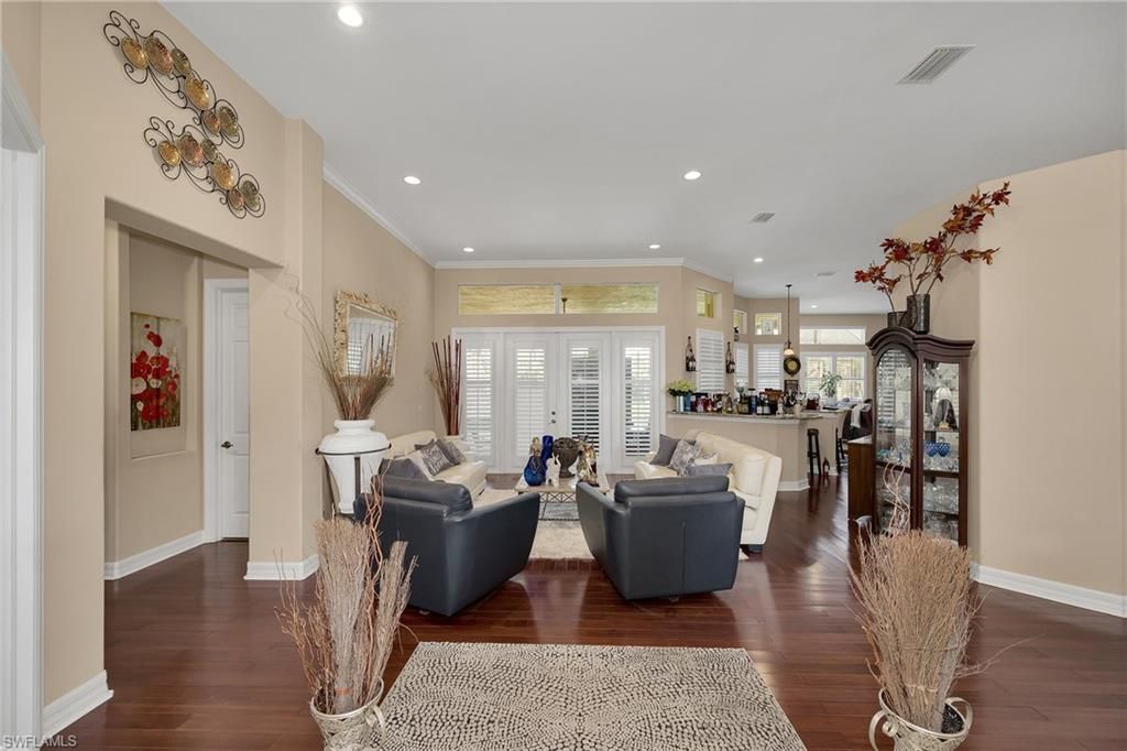 1640 Golden Gate Blvd W, Naples, FL 34117 Photo