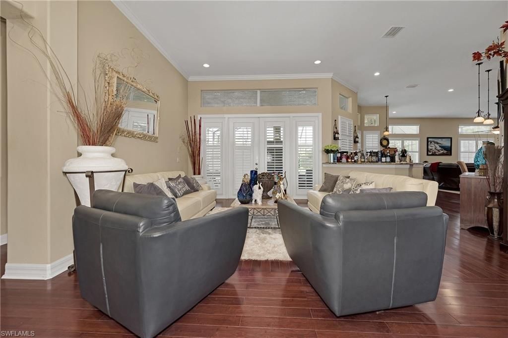 1640 Golden Gate Blvd W, Naples, FL 34117 Photo