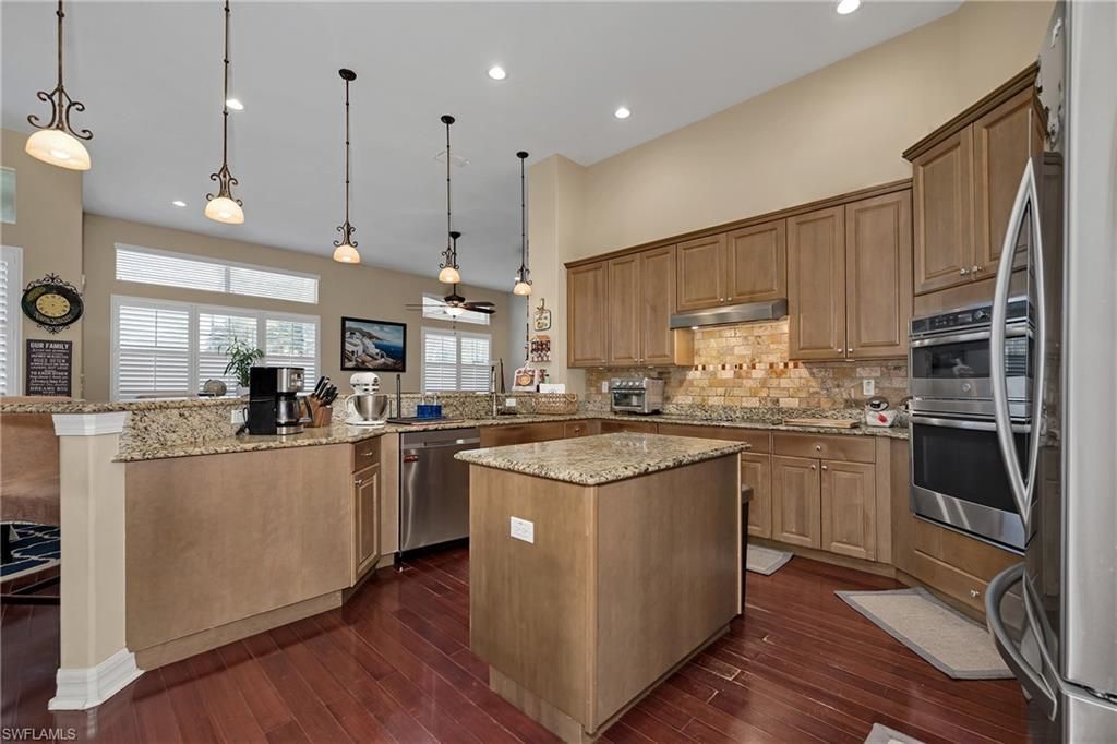 1640 Golden Gate Blvd W, Naples, FL 34117 Photo