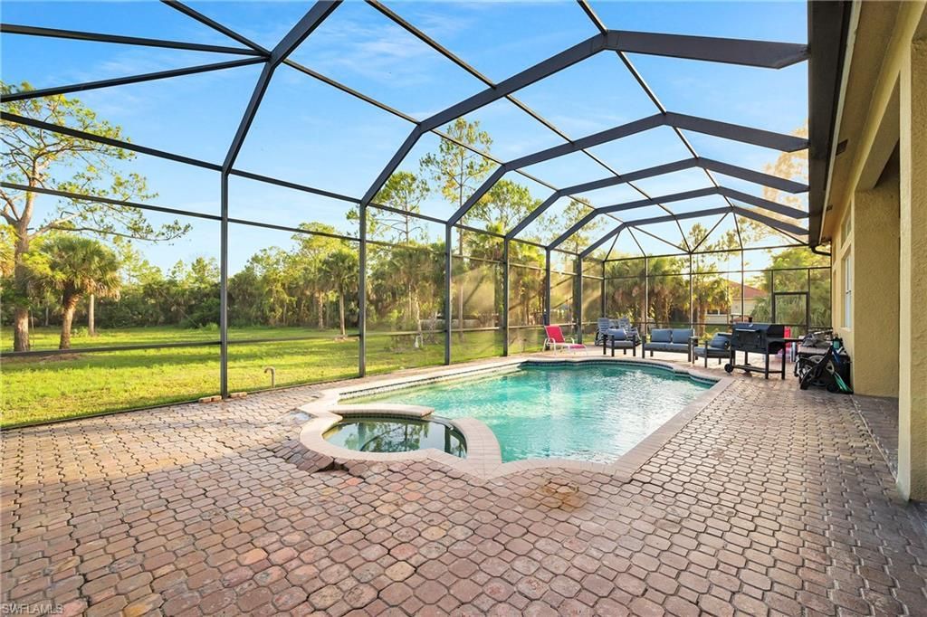 1640 Golden Gate Blvd W, Naples, FL 34117 Photo