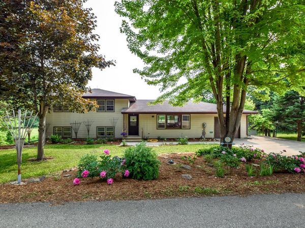 5802 Woodland Drive, Waunakee, WI 53597