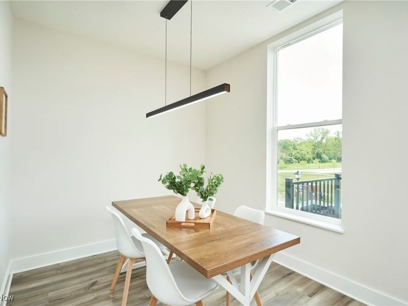 606 Mull Avenue, Unit 13, Akron, OH 44313 Photo 10