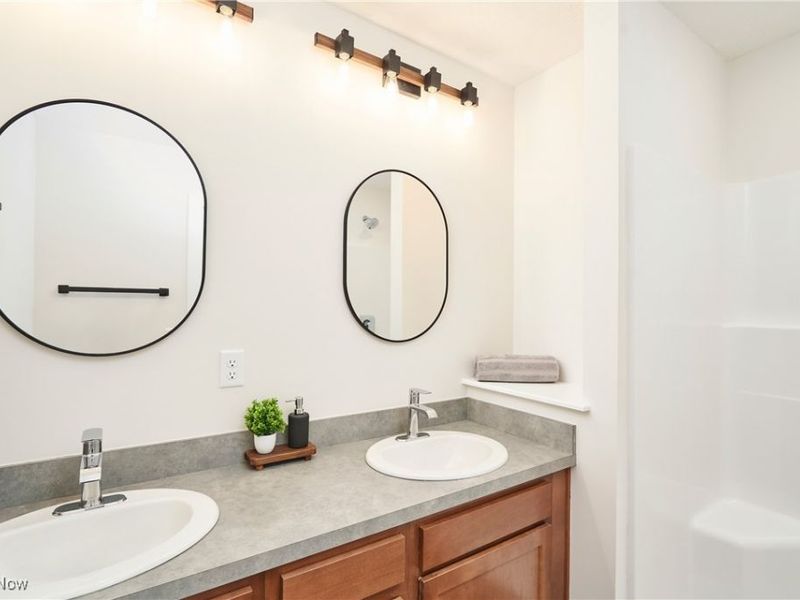 606 Mull Avenue, Unit 13, Akron, OH 44313 Photo 10