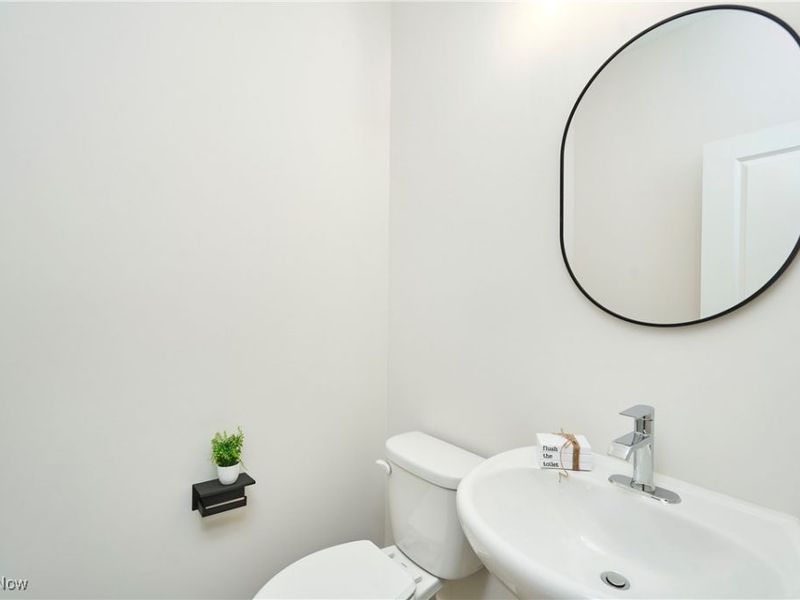 606 Mull Avenue, Unit 13, Akron, OH 44313 Photo 15