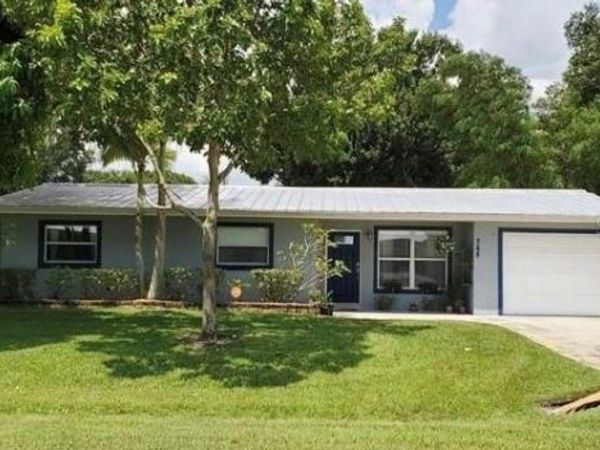 745 17TH AVENUE, VERO BEACH, FL 32962