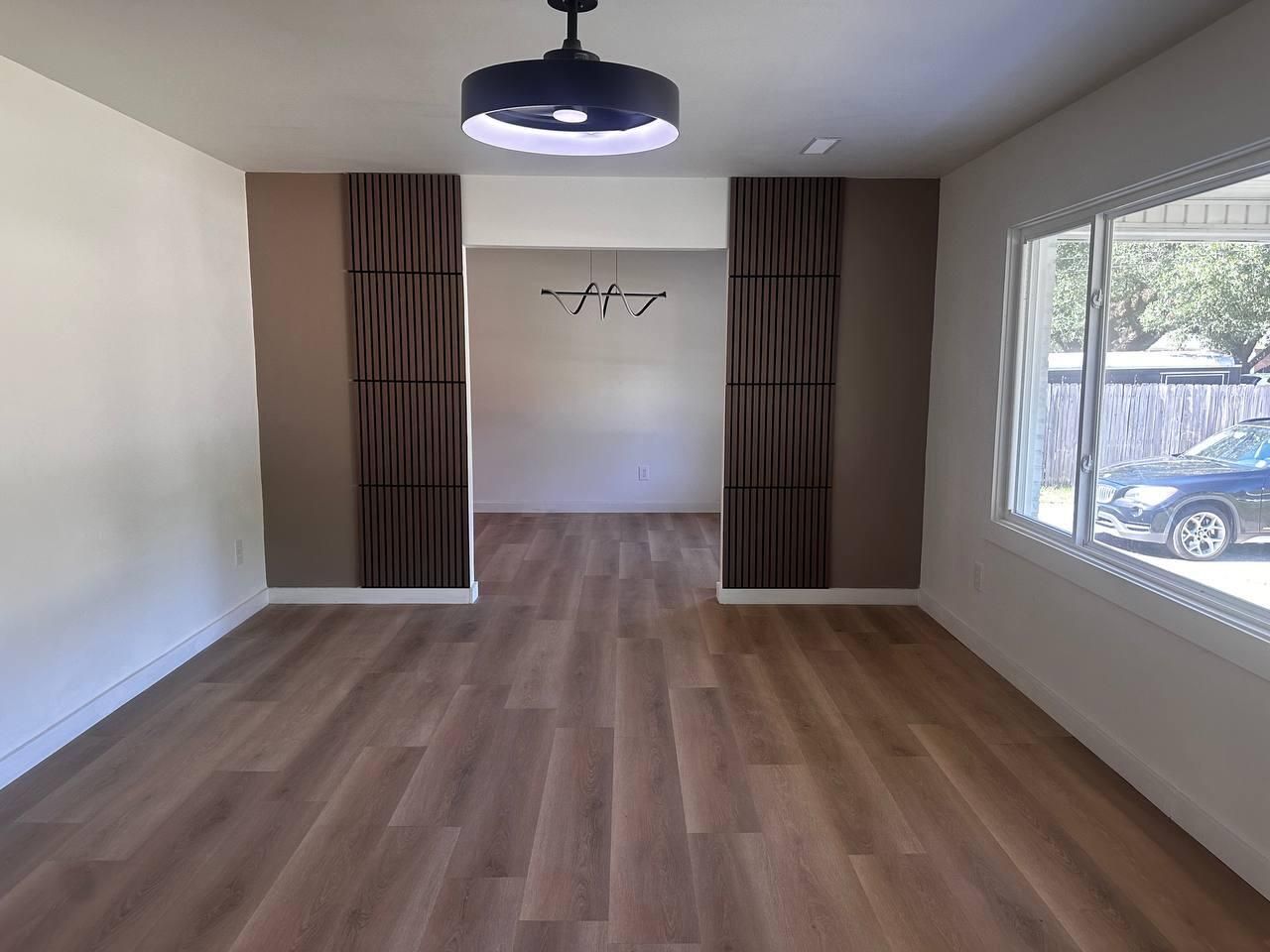 1229 Winston Street Photo 4